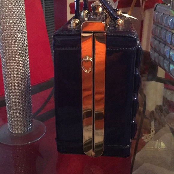 Hand Bag - Picture 3 of 4